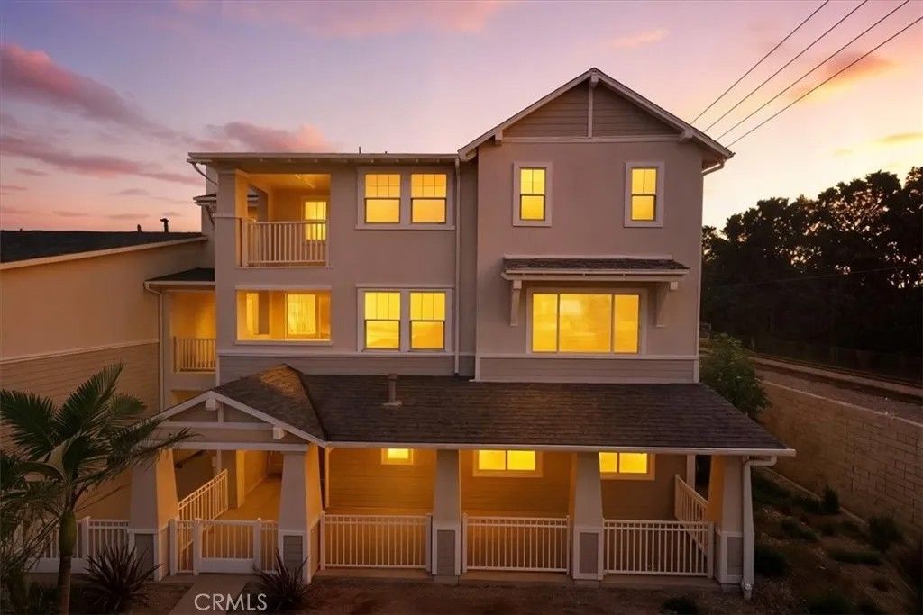 Photo of 2380 Haley Point Drive #104, Ventura, CA 93003 (MLS # IV26093289)