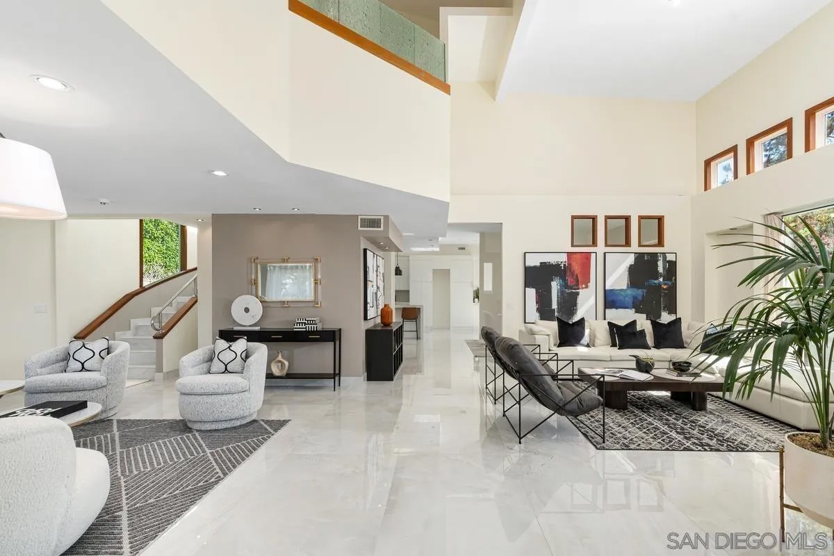 7911 El Paseo Grande