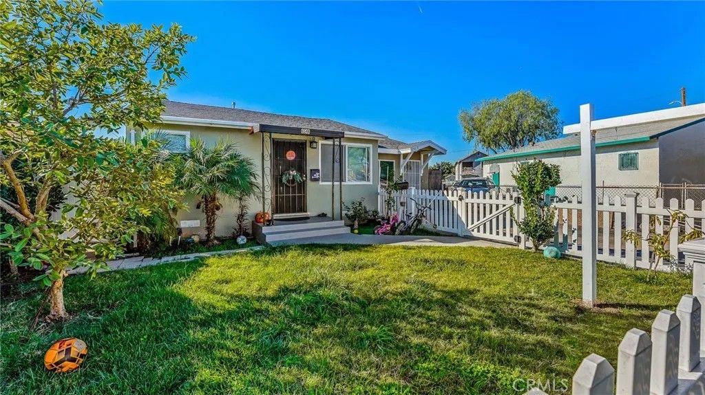 Photo of 6546 Foster Bridge Blvd, Bell Gardens, CA 90201 (MLS # DW25269135)