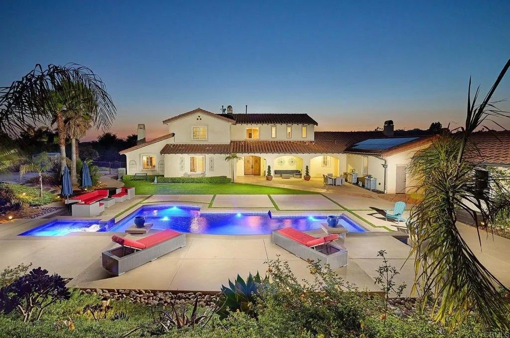 Photo of 5617 Hidden Grove Way, Bonsall, CA 92003 (MLS # NDP2504704)