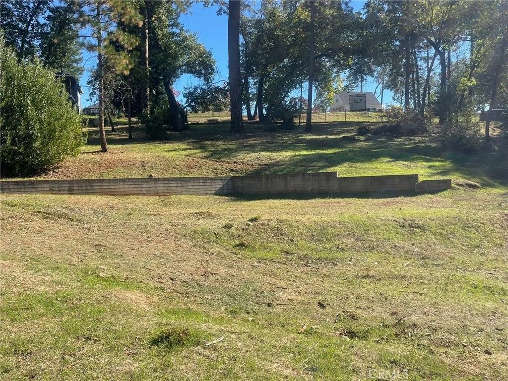 Photo of 122 Valley View, Paradise, CA 95969 (MLS # SN25250893)