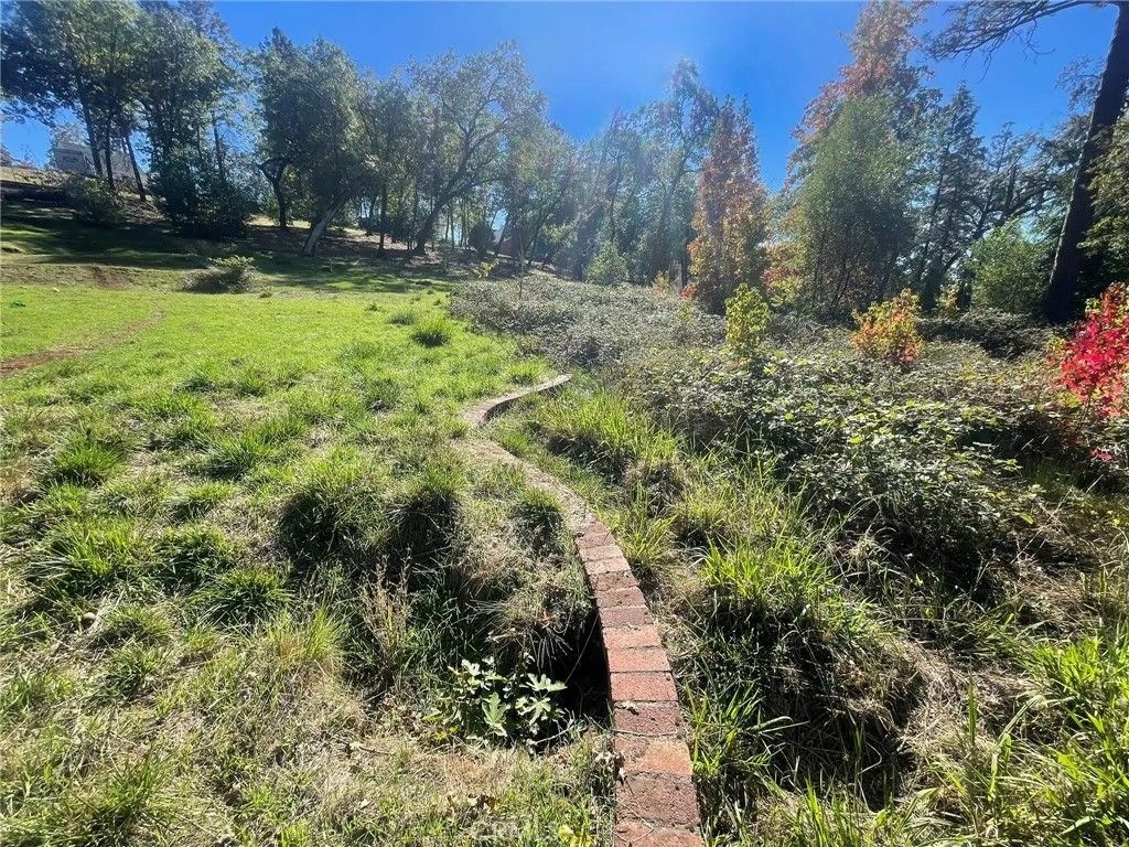 Photo of 122 Valley View, Paradise, CA 95969 (MLS # SN25250893)