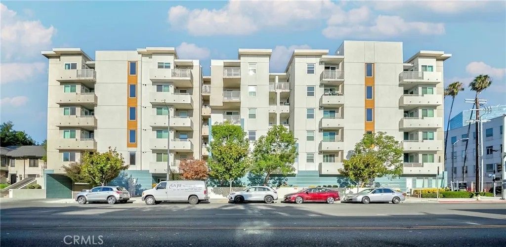 Photo of 436 S Virgil Avenue #403, Los Angeles, CA 90020 (MLS # PW26009686)