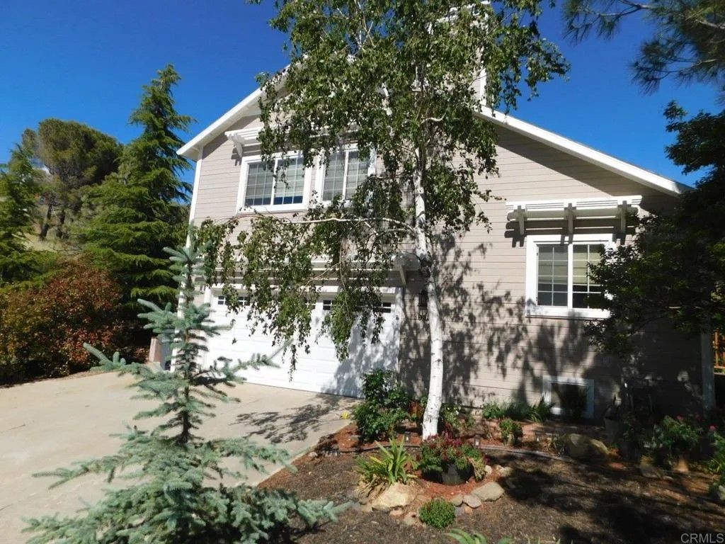 Photo of 3355 Lakeview Drive, Julian, CA 92036 (MLS # PTP2603567)