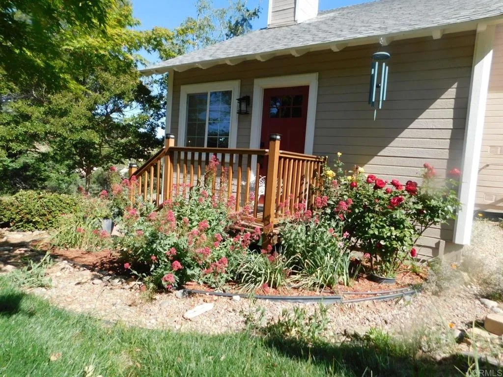 3355 Lakeview Drive