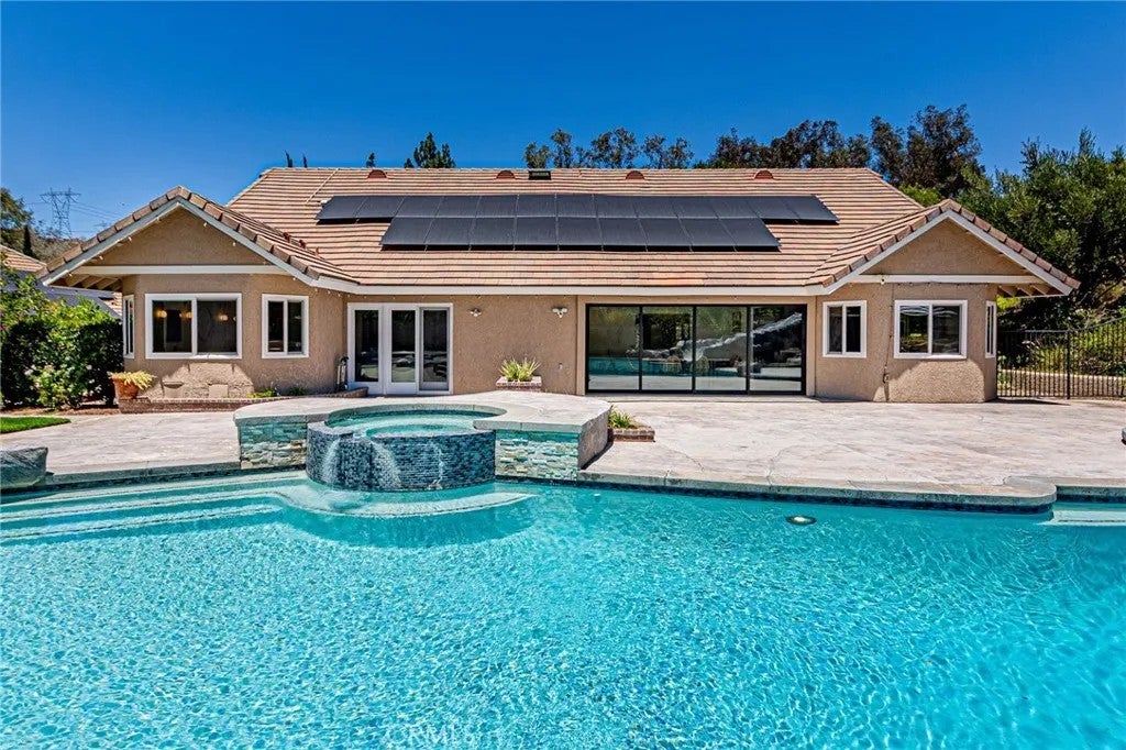 22260 Starlight Drive