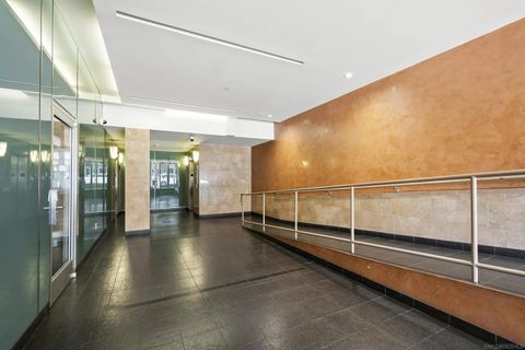 Tiny photo for 450 J Street #7071, San Diego, CA 92101 (MLS # 250033560)