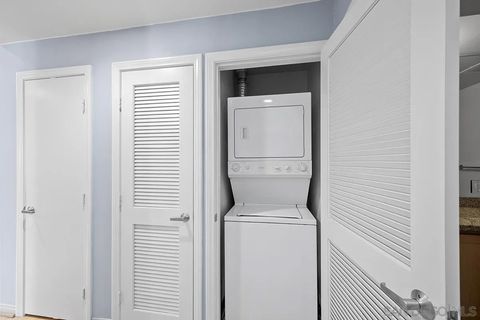 Tiny photo for 450 J Street #7071, San Diego, CA 92101 (MLS # 250033560)