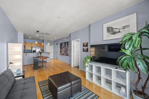 Tiny photo for 450 J Street #7071, San Diego, CA 92101 (MLS # 250033560)