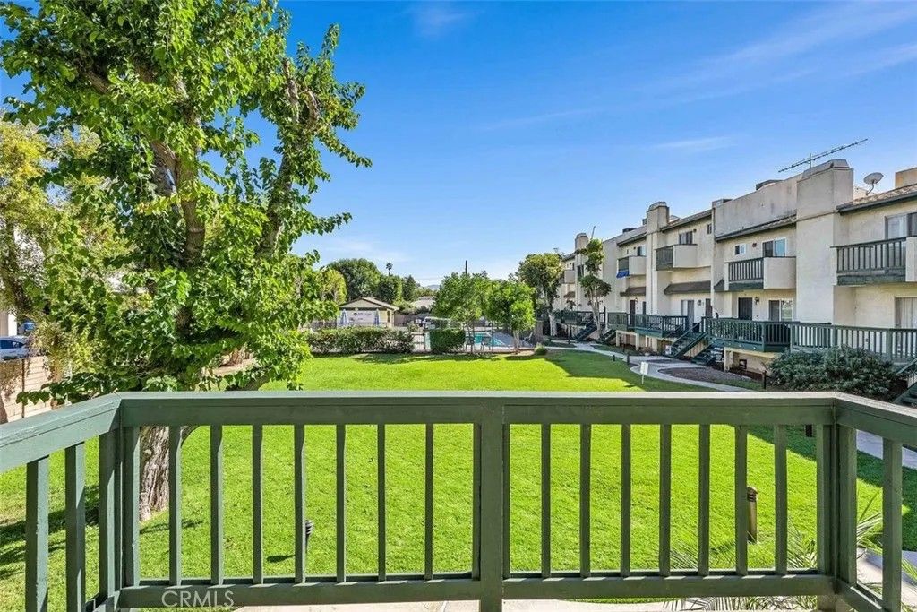 Photo of 428 W 1st Street, Tustin, CA 92780 (MLS # OC25250901)