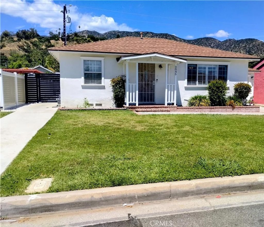 Photo of 2045 Baylor St, Duarte, CA 91010 (MLS # AR26087551)