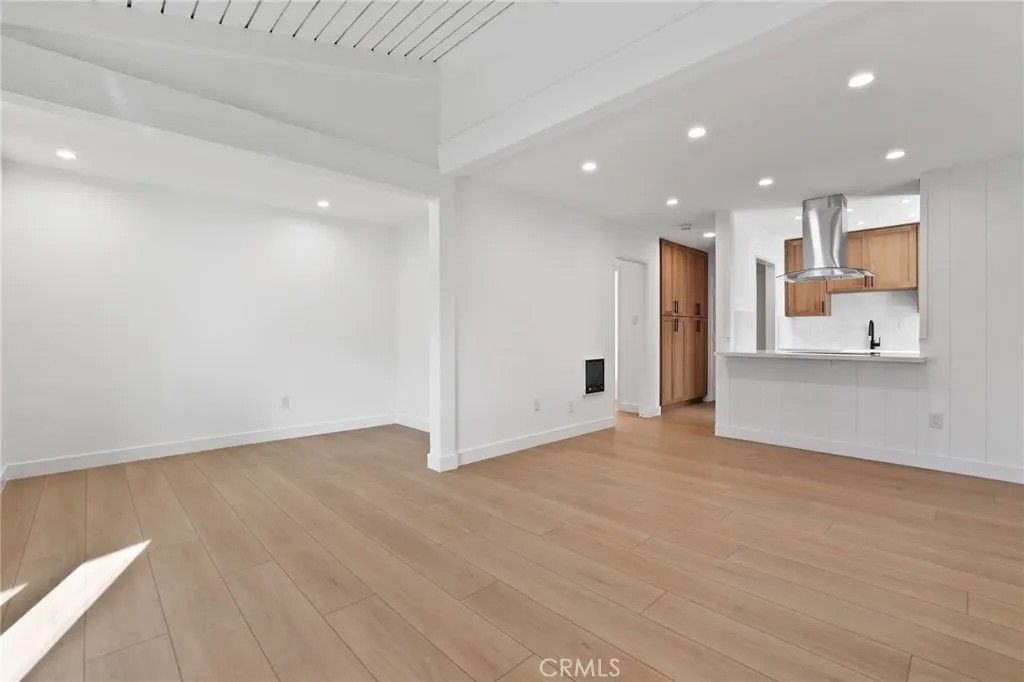 Photo of 1030 W Macarthur Blvd #90, Santa Ana, CA 92707 (MLS # OC26028471)