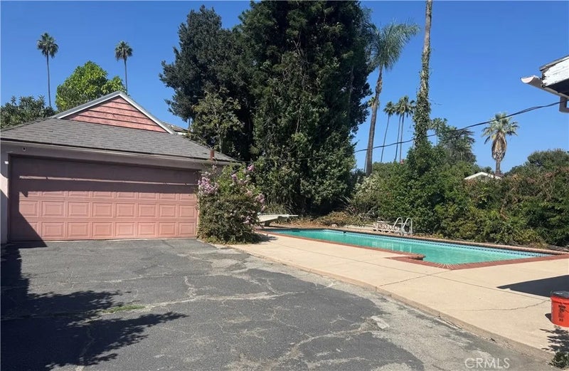 8865 Camino Real