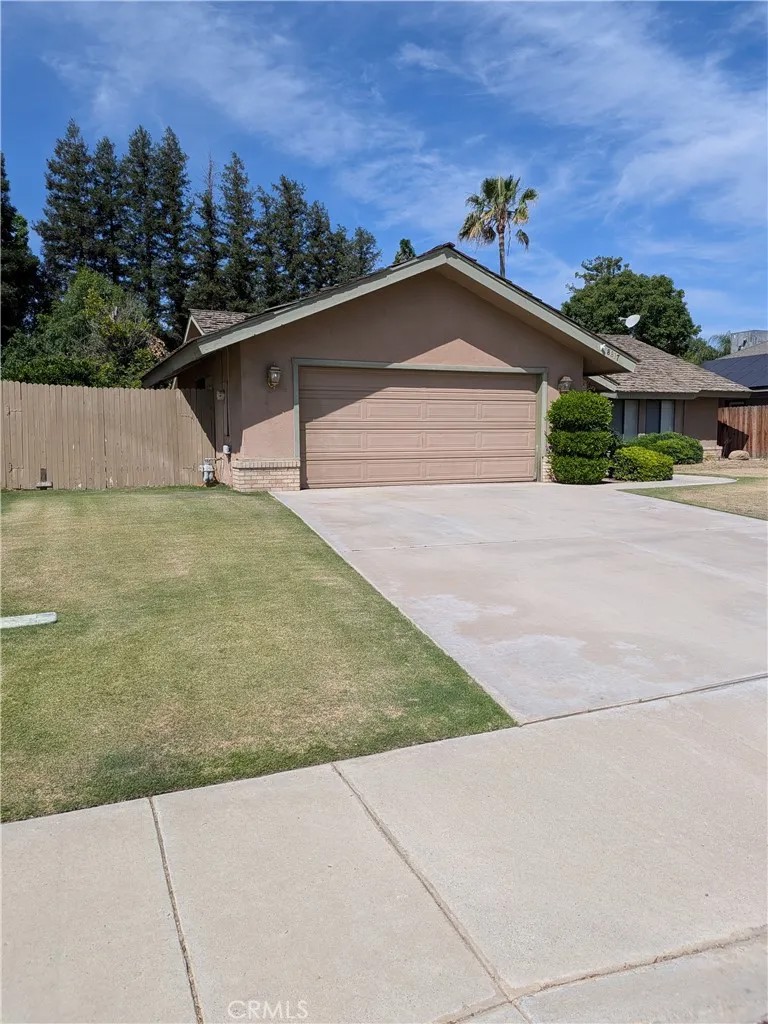 8817 Sierra Oak
