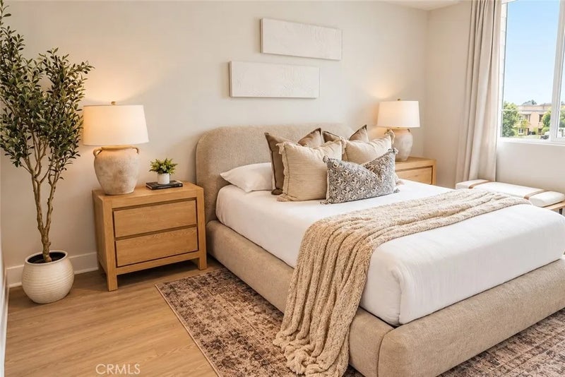 451 Grand Avenue West 315