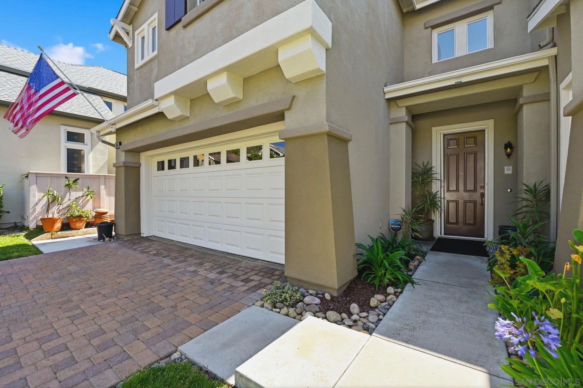 2642 West Canyon Ave