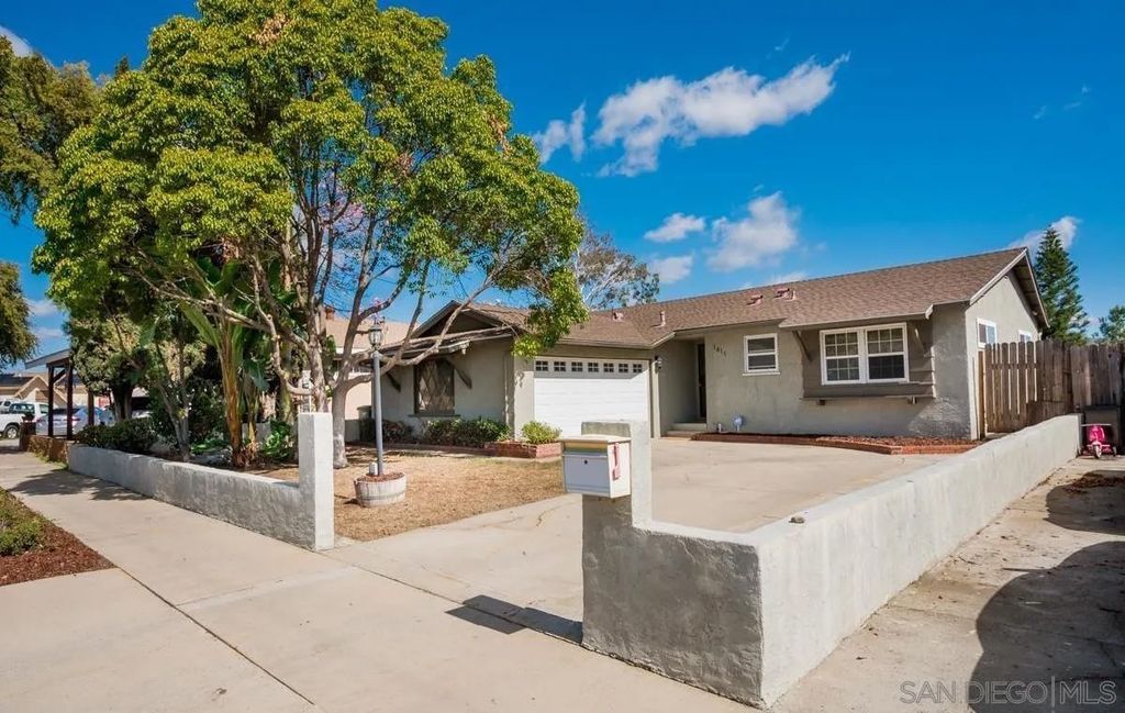 Photo of 1411 Cornwall St, Spring Valley, CA 91977 (MLS # 260007995)