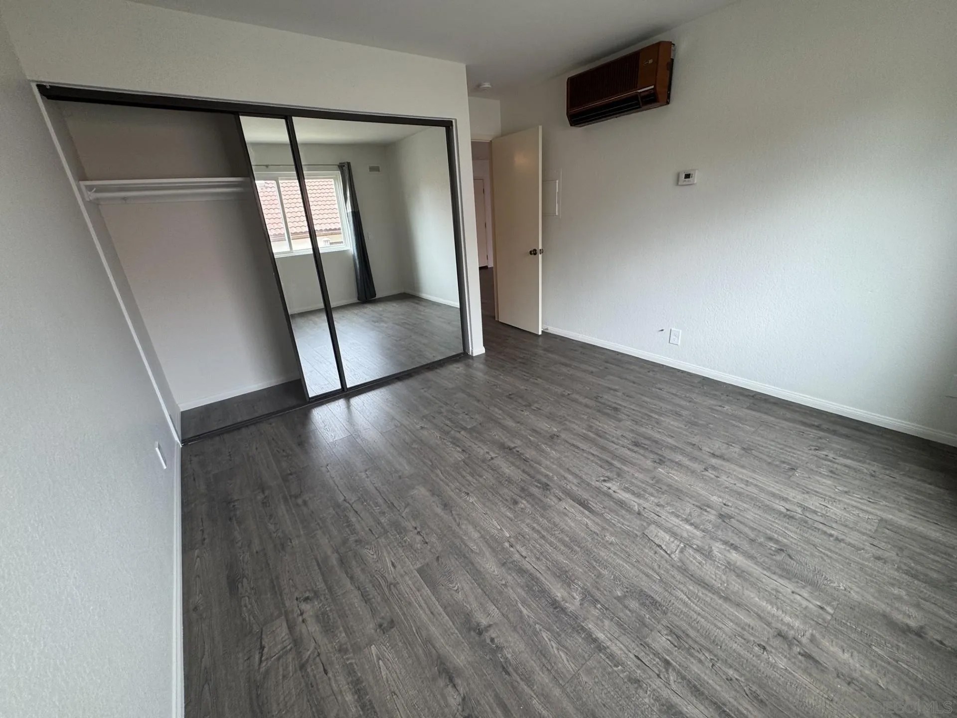 6350 Genesee 120