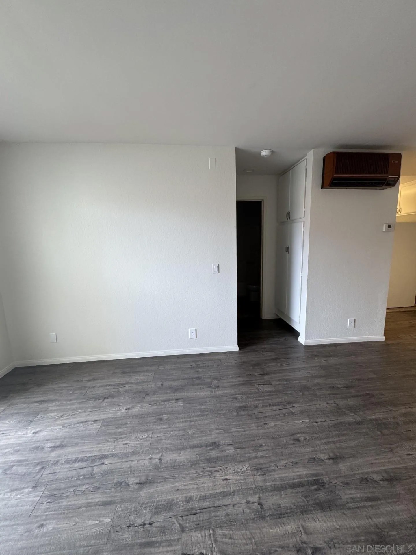 6350 Genesee 120