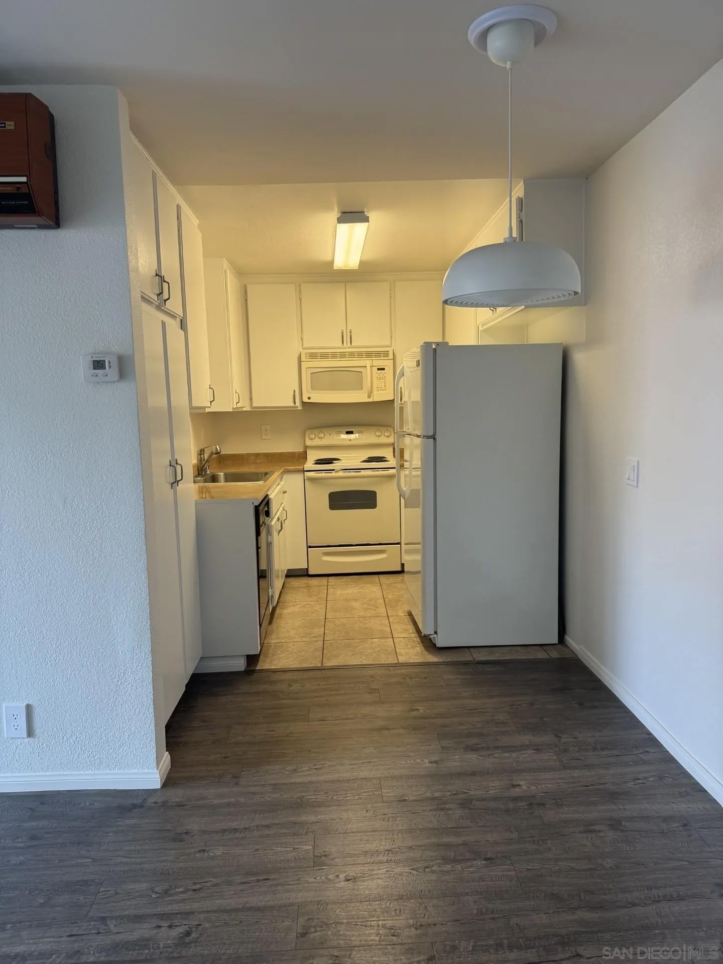 6350 Genesee 120