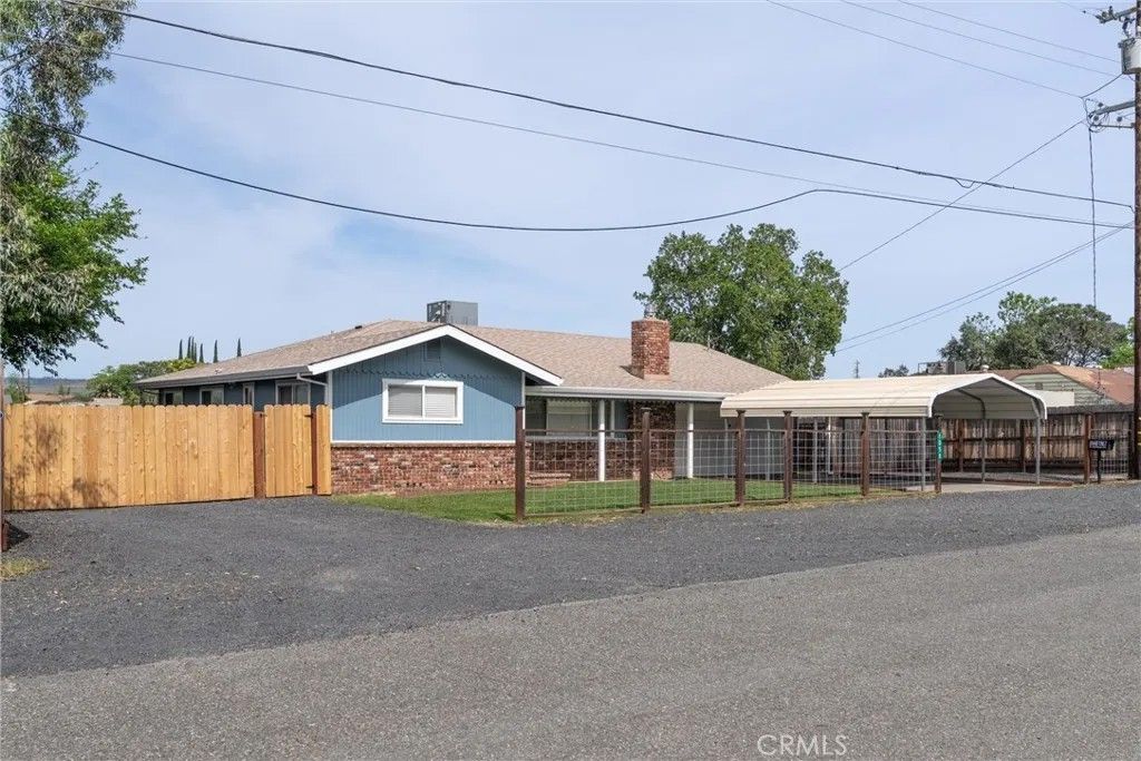Photo of 1058 Butte Ave, Oroville, CA 95965 (MLS # OR26068149)