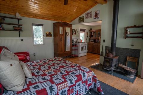 Tiny photo for 73 Upper San Antonio, Mt Baldy, CA 91759 (MLS # IV26028562)