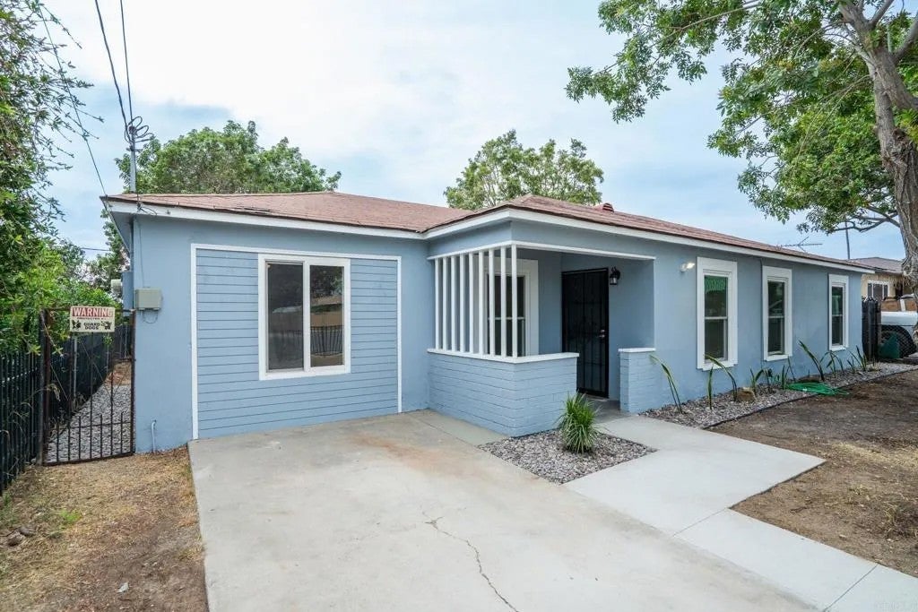 1490 Skyline Drive
