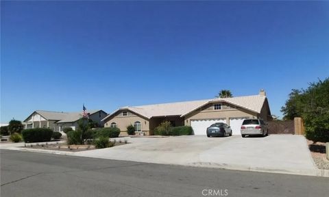 Photo of 12720 Yorkshire Dr, Apple Valley, CA 92308 (MLS # CV26028704)