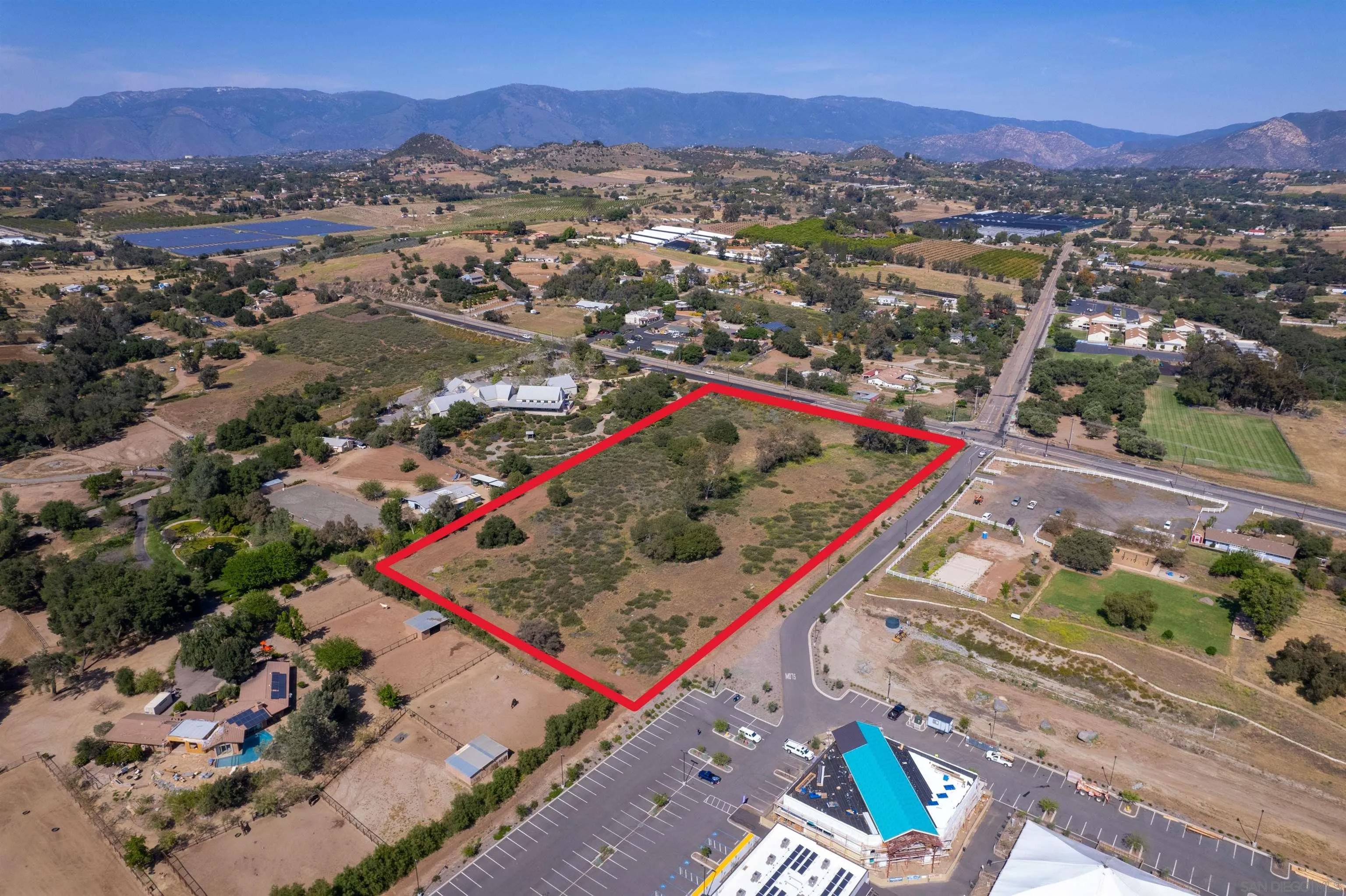 6.58 acres on Cole Grade Rd .
