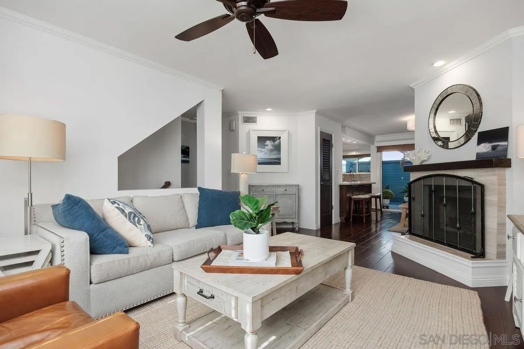 Photo of 960 Intrepid Ct, Del Mar, CA 92014 (MLS # 260001398)