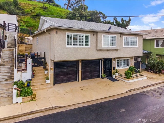 2639 Round, Los Angeles