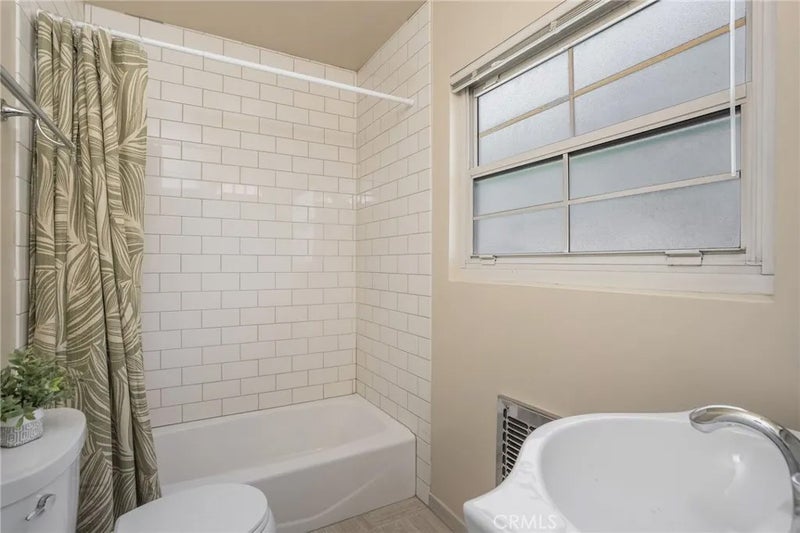 5734 Morley