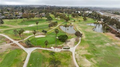 Tiny photo for 9 Flores, Irvine, CA 92612 (MLS # OC25233188)