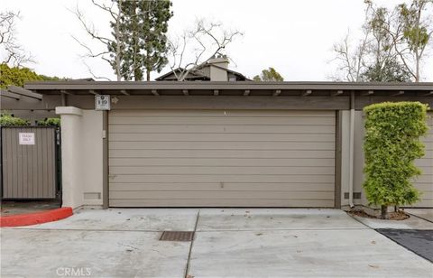 Tiny photo for 9 Flores, Irvine, CA 92612 (MLS # OC25233188)