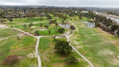 Photo of 9 Flores, Irvine, CA 92612 (MLS # OC25233188)
