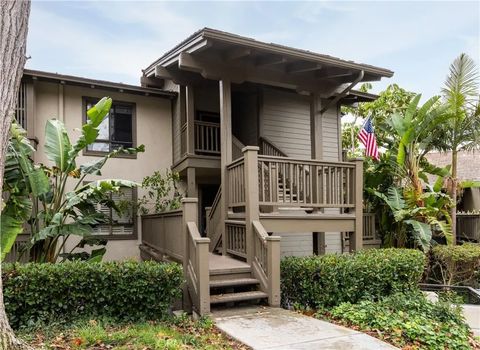 Tiny photo for 9 Flores, Irvine, CA 92612 (MLS # OC25233188)