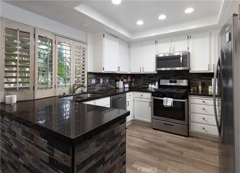 Tiny photo for 9 Flores, Irvine, CA 92612 (MLS # OC25233188)