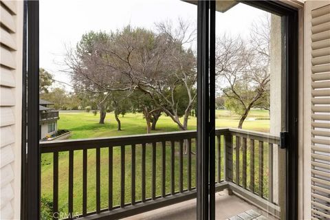 Tiny photo for 9 Flores, Irvine, CA 92612 (MLS # OC25233188)