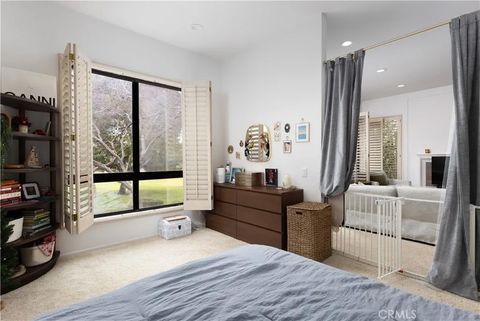 Tiny photo for 9 Flores, Irvine, CA 92612 (MLS # OC25233188)