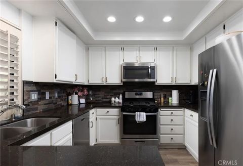 Tiny photo for 9 Flores, Irvine, CA 92612 (MLS # OC25233188)
