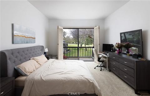 Tiny photo for 9 Flores, Irvine, CA 92612 (MLS # OC25233188)