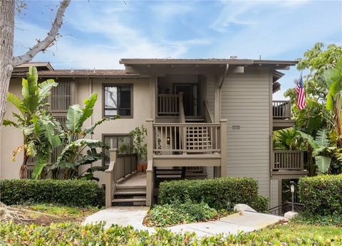 Tiny photo for 9 Flores, Irvine, CA 92612 (MLS # OC25233188)