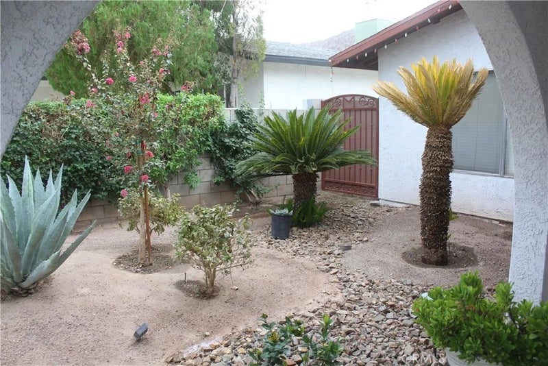 51845 Avenida Rubio