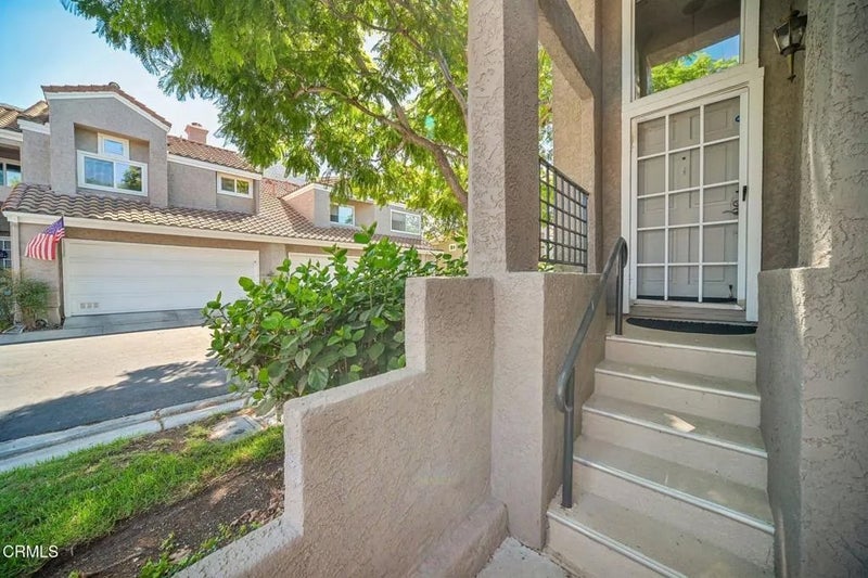 6056 Paseo Encantada