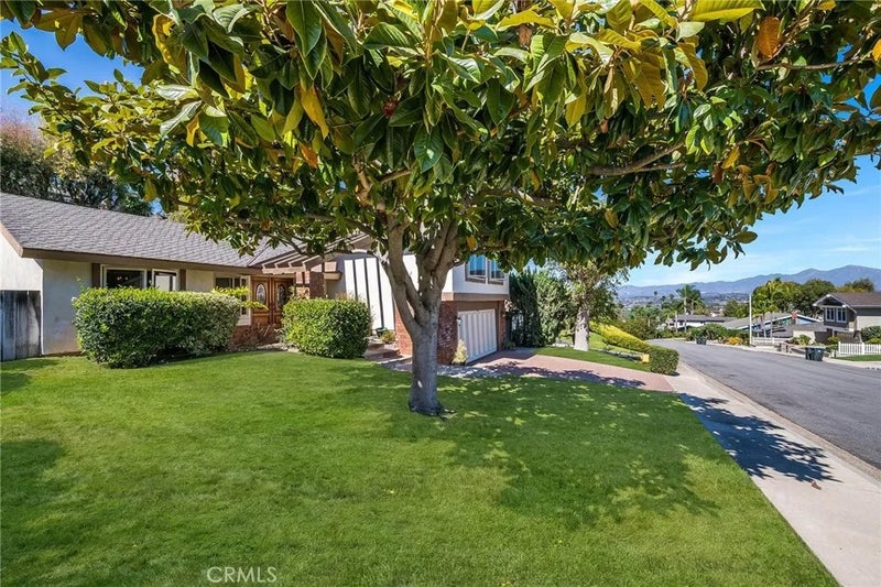 29401 Troon
