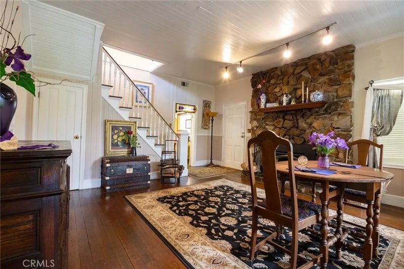 39520 Pierce Lake