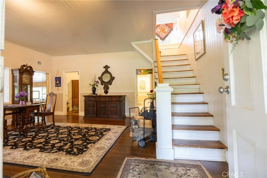 39520 Pierce Lake