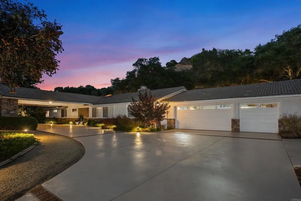 Photo of 2614 Secret Lake Lane, Fallbrook, CA 92028 (MLS # NDP2509105)
