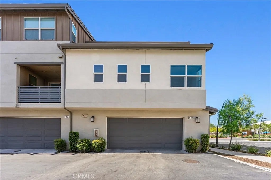 9400 Shade Pl