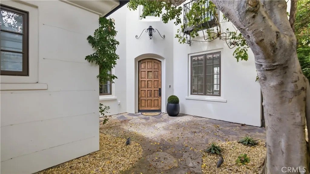 26 Sidney Bay Drive